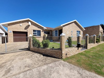 House for sale in Aston Bay, Jeffreys Bay