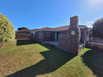 House for sale in Aston Bay, Jeffreys Bay