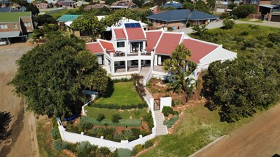 House for sale in Wavecrest, Jeffreys Bay