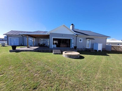 House for sale in Marina Martinique, Jeffreys Bay