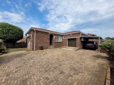 House for sale in Aston Bay, Jeffreys Bay