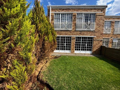Townhouse for sale in Wilgehof, Bloemfontein