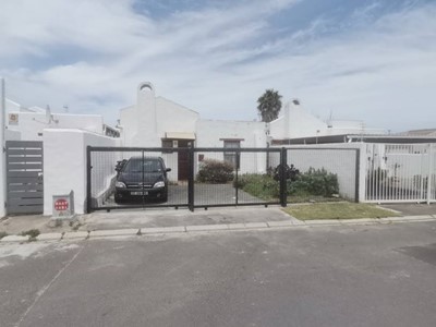 Cottage to rent in Parklands, Blouberg