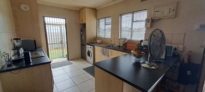 House for sale in Bothasig, Milnerton