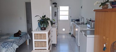 Bachelor Flat to rent in Table View, Blouberg