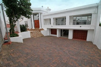 House for sale in Glenvista, Johannesburg