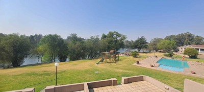 Townhouse for sale in Peacehaven, Vereeniging