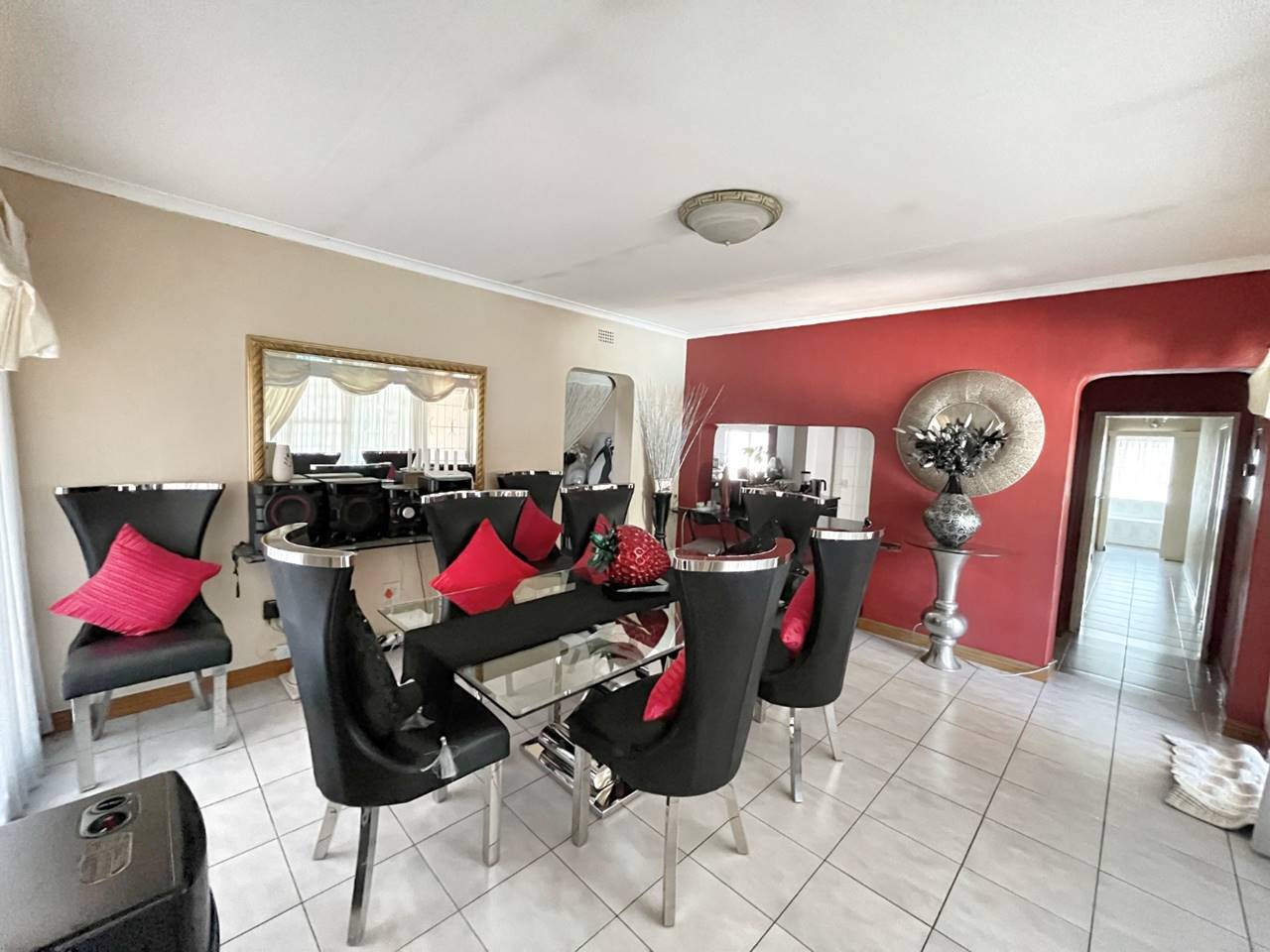 4 Bedroom House for sale in Brackendowns Habibi Properties