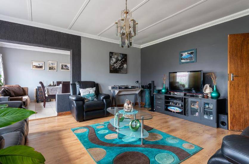 3 Bedroom House for sale in General Alberts Park Habibi Properties