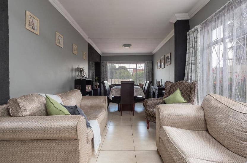 3 Bedroom House for sale in General Alberts Park Habibi Properties