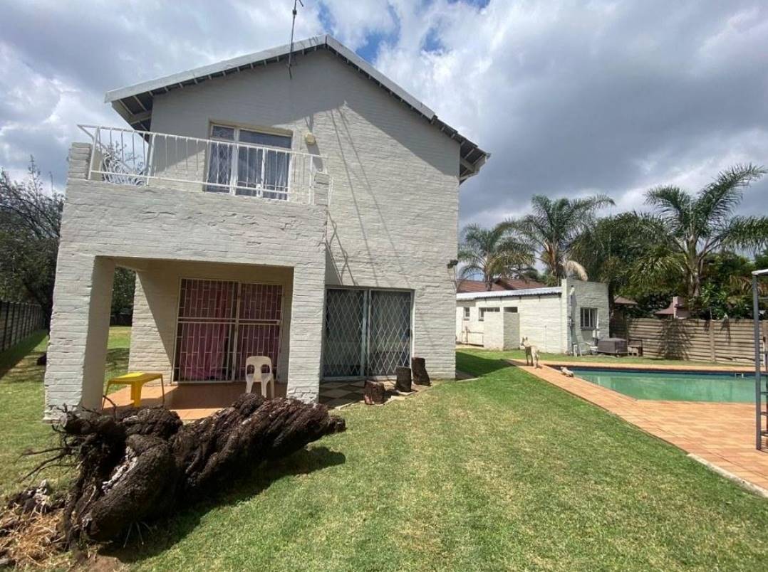 4 Bedroom House for sale in Randhart Habibi Properties