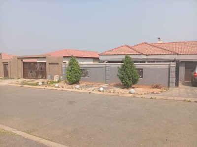 House for sale in Alveda, Johannesburg