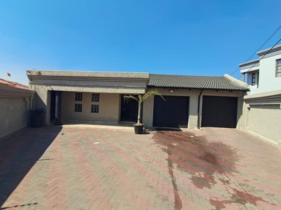 House for sale in Elandspark, Johannesburg