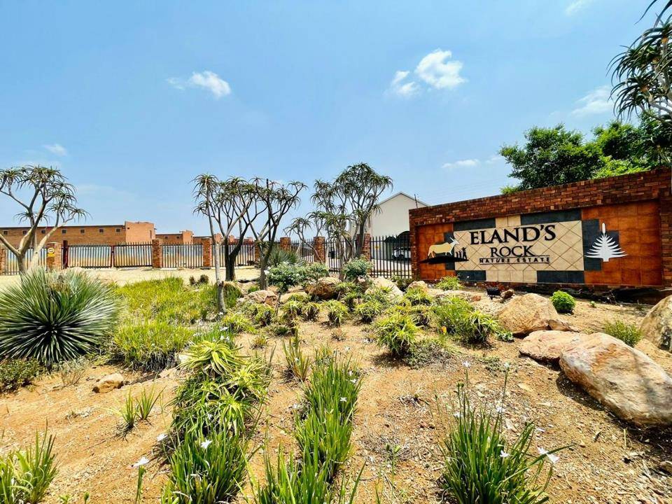 3 Bedroom Townhouse for sale in South Crest Habibi Properties