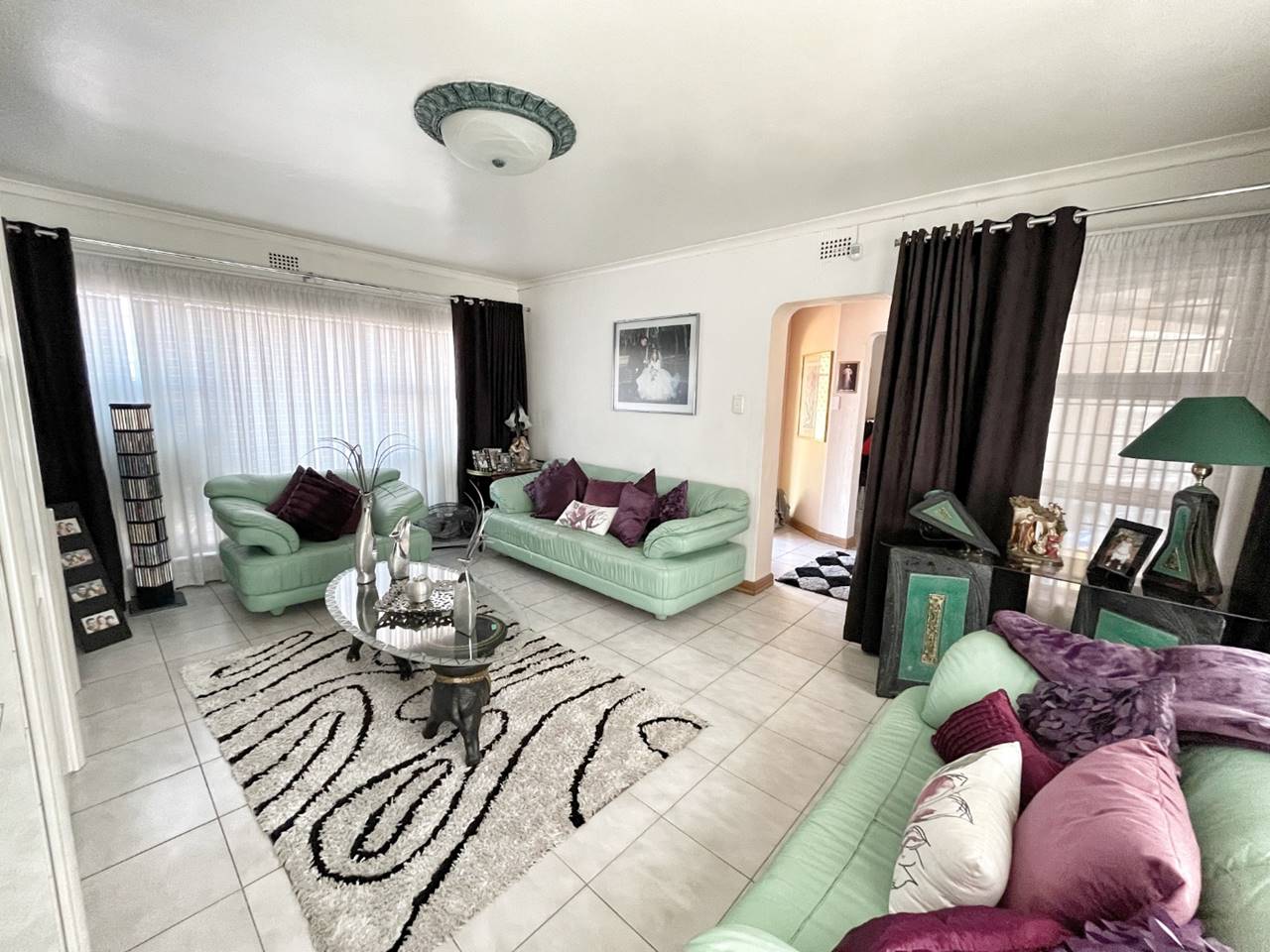 4 Bedroom House for sale in Brackendowns Habibi Properties