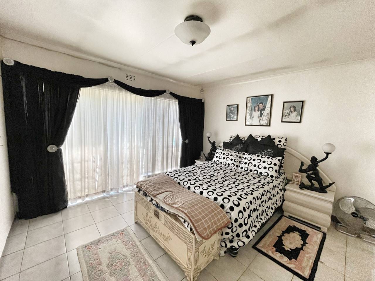 4 Bedroom House for sale in Brackendowns Habibi Properties