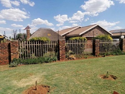 House for sale in Kookrus, Meyerton