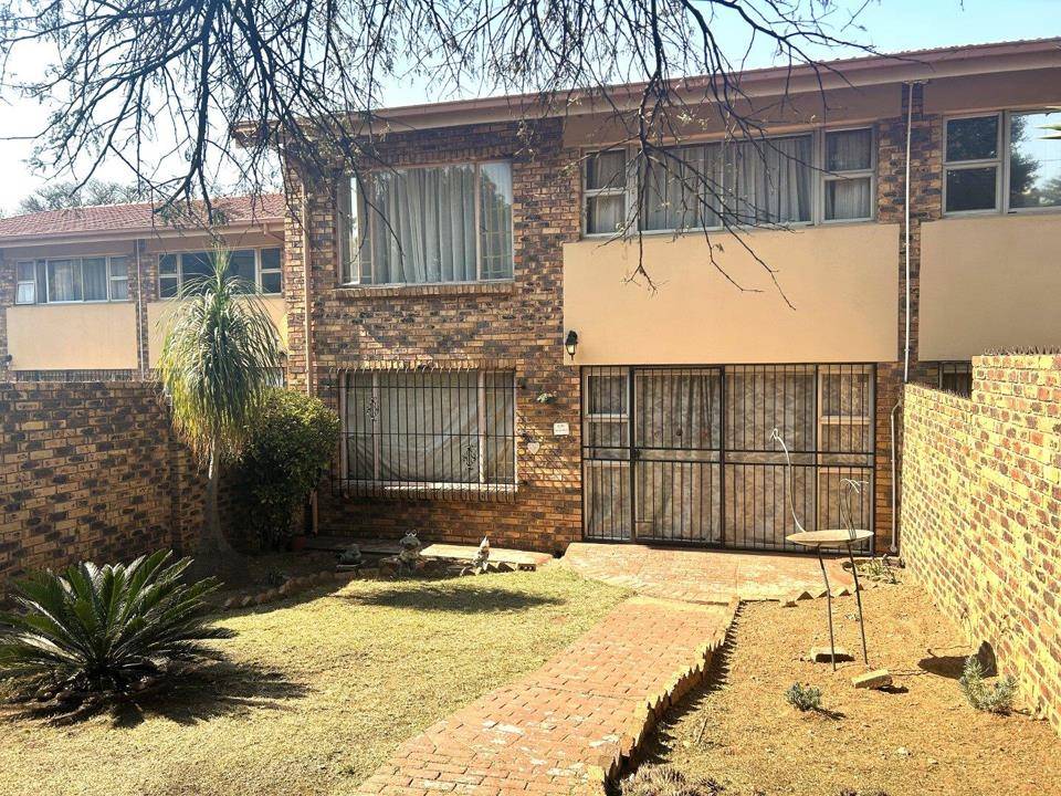 2 Bedroom Townhouse for sale in South Crest Habibi Properties