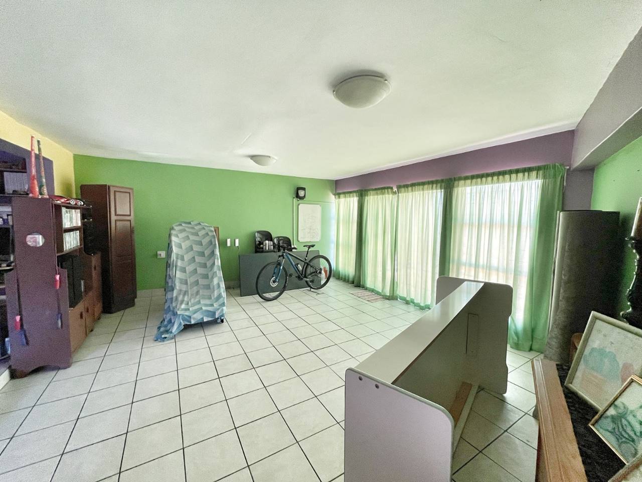 4 Bedroom House for sale in Brackendowns Habibi Properties