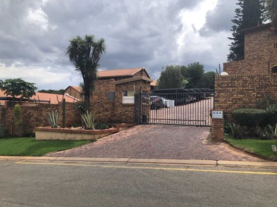 Townhouse for sale in Bruma, Johannesburg