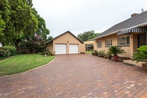 House for sale in Brackenhurst, Alberton