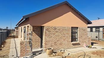 3 Bedroom house for sale in Pinehaven