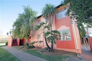 Townhouse for sale in Castleview, Germiston