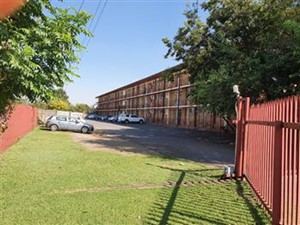 Apartment to rent in Florentia, Alberton