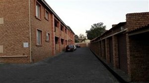 Apartment to rent in Fontainebleau, Randburg
