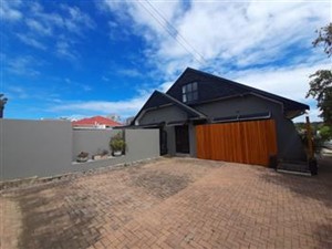 House for sale in Woodleigh, East London