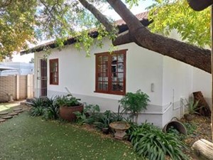 Townhouse for sale in Westdene, Bloemfontein