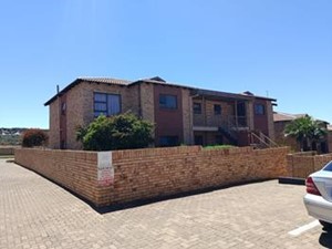 Townhouse for sale in Shellyvale, Bloemfontein