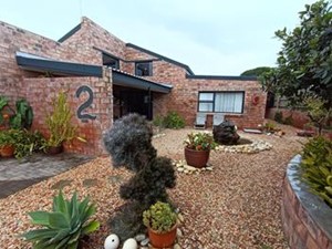 House for sale in Stilbaai Wes, Stilbaai