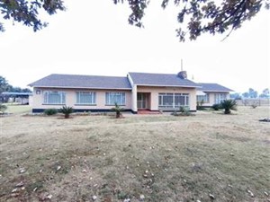 Small Holding for sale in Valley Settlements A H, Meyerton