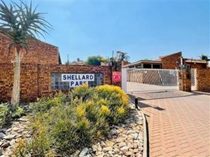Townhouse for sale in Meyersdal, Alberton