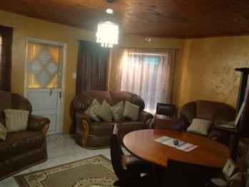 3 Bedroom house for sale in Zz Temp Suburb